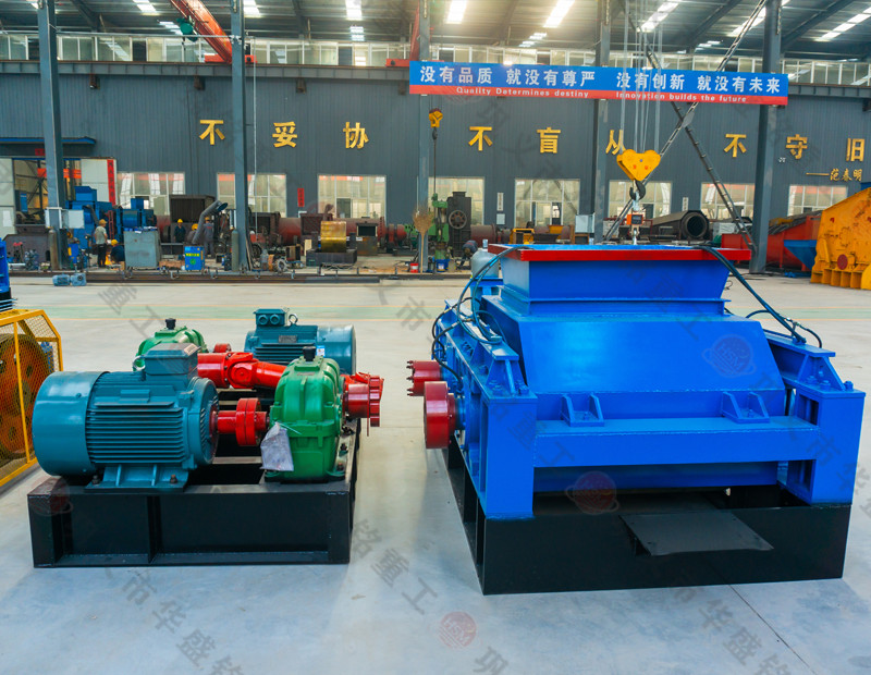 新型對輥機(jī)_新型對輥機(jī)價(jià)格,新型對輥機(jī)廠家
